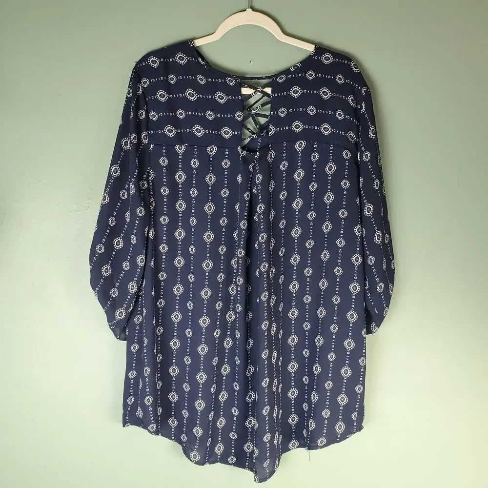 Maurices Womens Blue White Aztec Print Lace up Roll Tab Sleeves Blouse Size 2